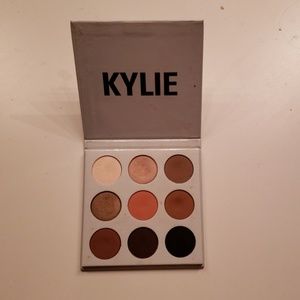 Kylie cosmetics bronze palette